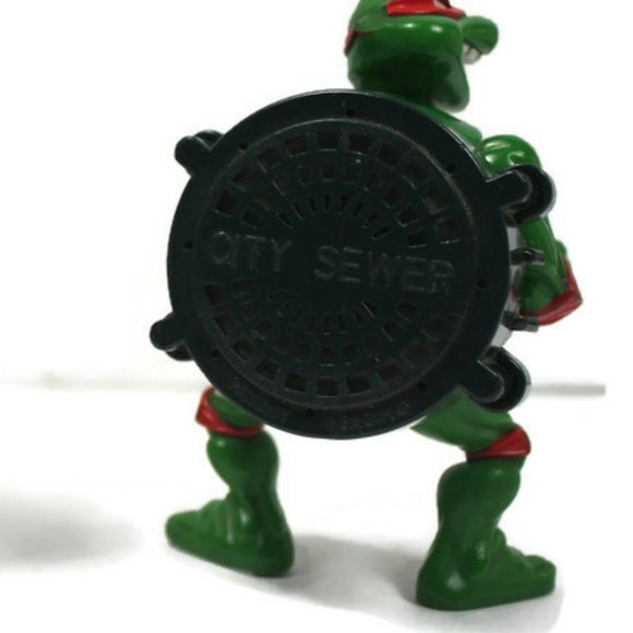 Teenage Mutant Ninja Turtles Talkin’ Raphael Action Figure - Picture 10 of 10